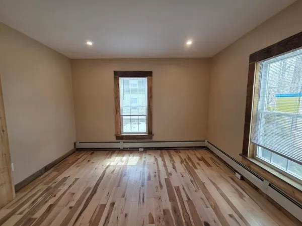 $3,500 | 526 Canaan Street, Unit 1, Canaan, NH 03741