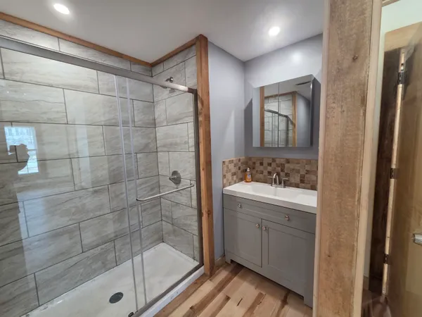 $3,500 | 526 Canaan Street, Unit 1, Canaan, NH 03741