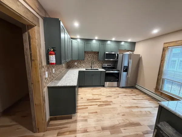 $3,500 | 526 Canaan Street, Unit 1, Canaan, NH 03741