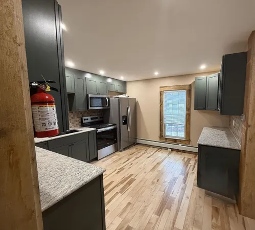 $3,500 | 526 Canaan Street, Unit 1, Canaan, NH 03741