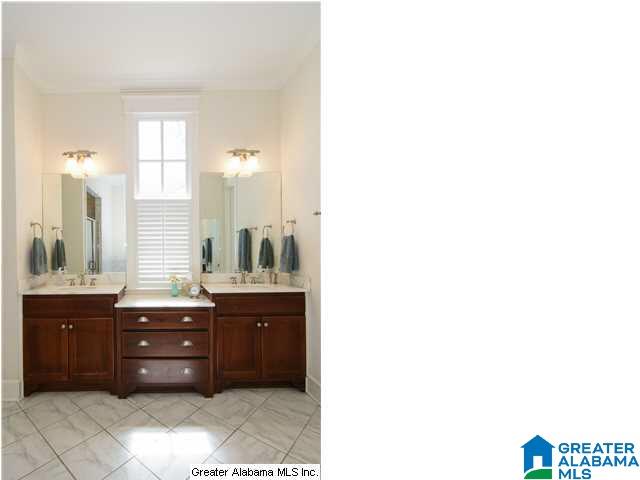 128 East Hawthorne Road Birmingham, AL 35209 - Photo 16 of 32