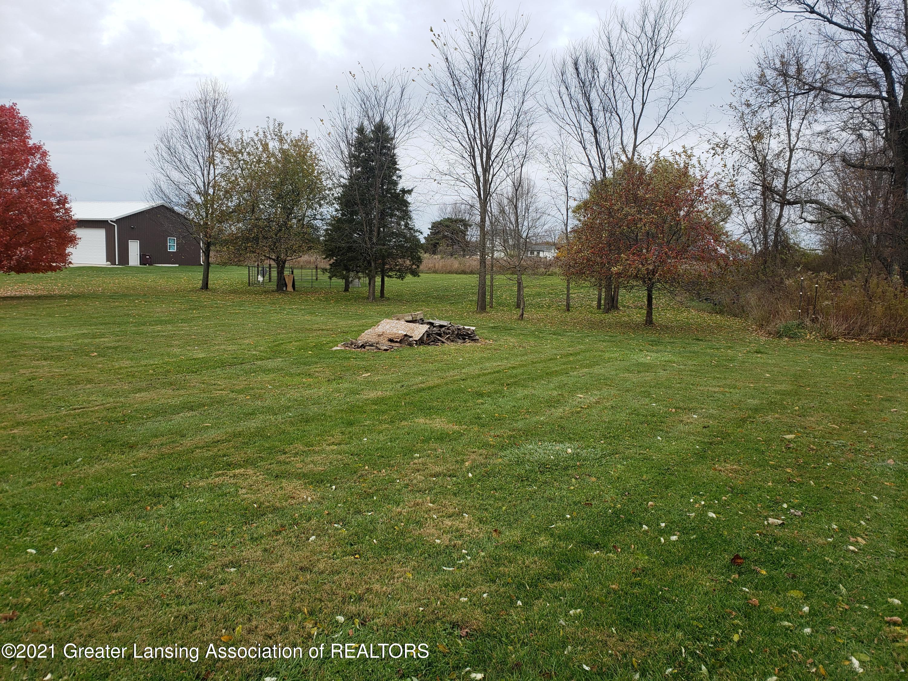 6868 North Cochran Road Charlotte, MI 48813 - Photo 27 of 35 20181104_132130