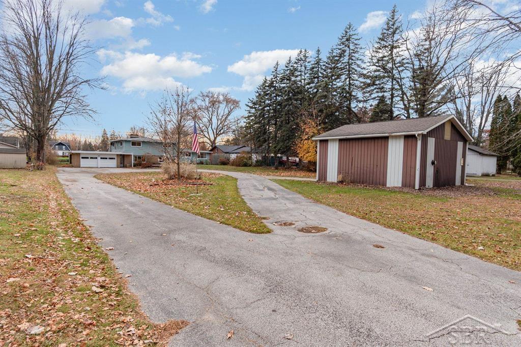 3296 Hidden Road Bay City, MI 48706 - Photo 4 of 25 50195029-5bad289b-4979-458b-8de7-86ae5c982a10.JPG