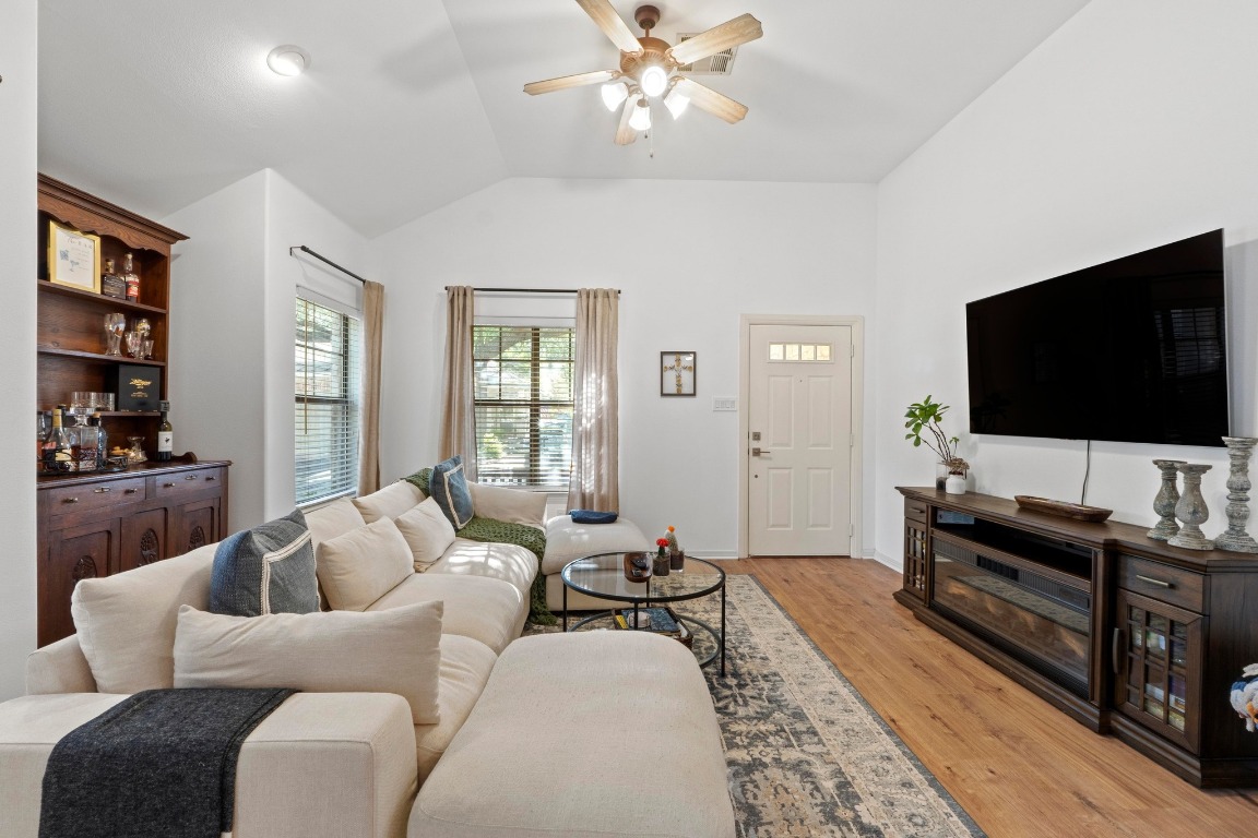 6801 Beckett Road, Unit 131R Austin, TX 78749 - Photo 8 of 26 a living room with furniture and a flat screen tv