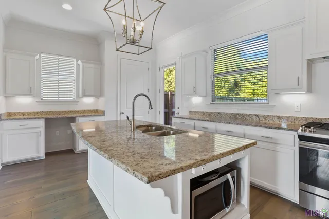 $313,000 | 5024 Myrtle Trail Drive, Baton Rouge, LA 70820