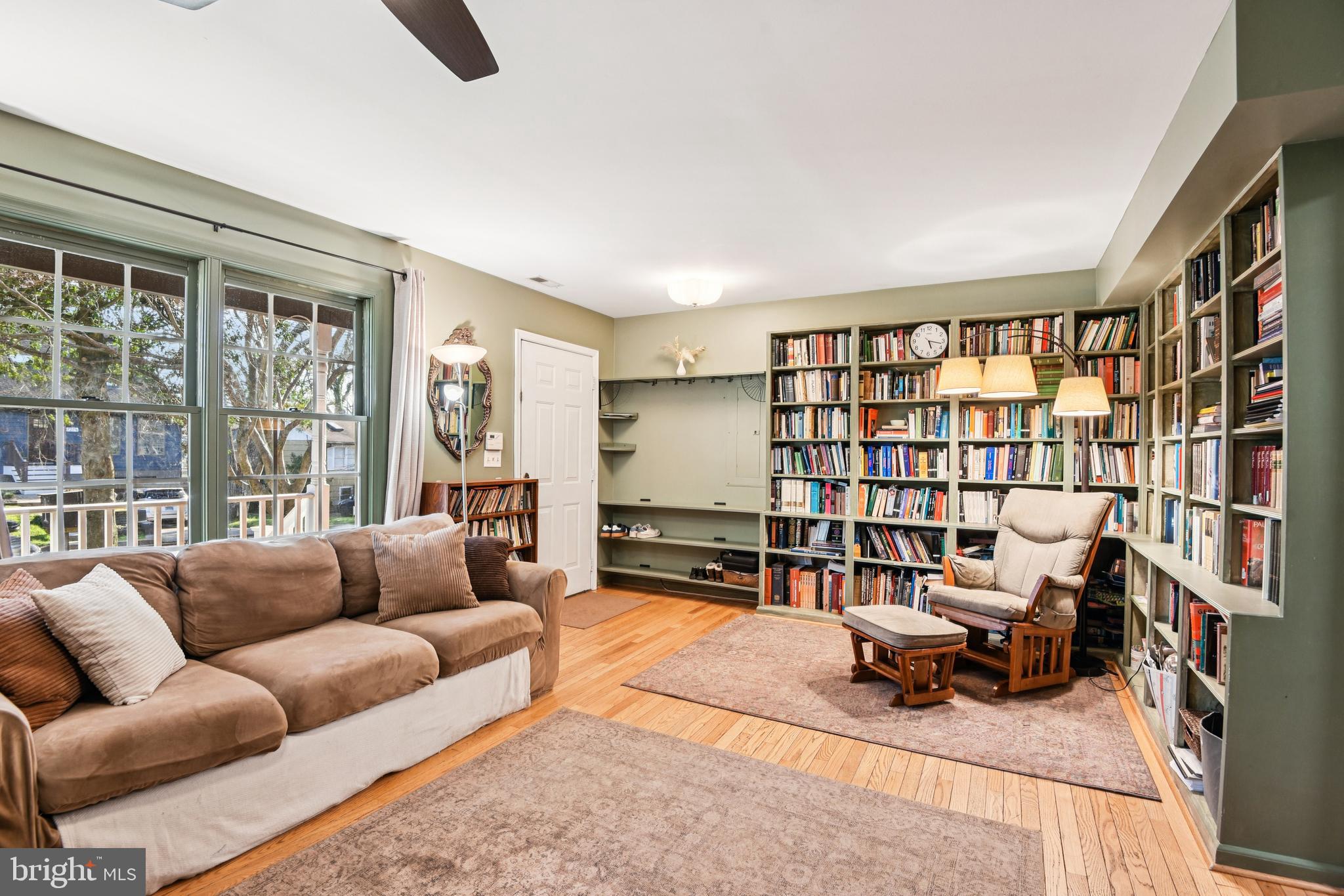 730 Rosedale Street Annapolis, MD 21401 - Photo 2 of 37 Living Room