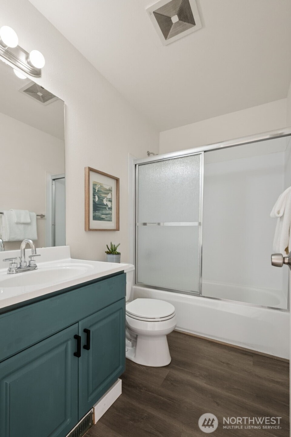 4808 Northeast Sunset Boulevard, Unit B105 Renton, WA 98059 - Photo 23 of 33