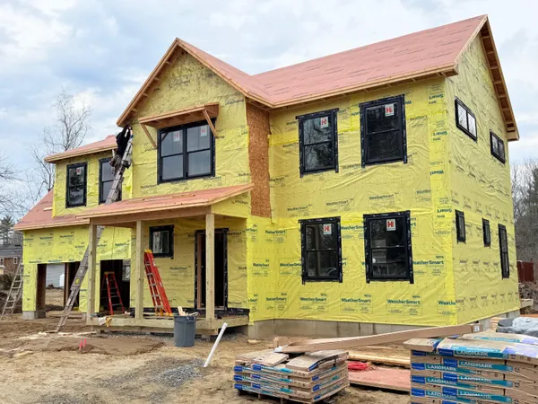 $899,900 | 4 Walker Drive, Unit 101, Saco, ME 04072