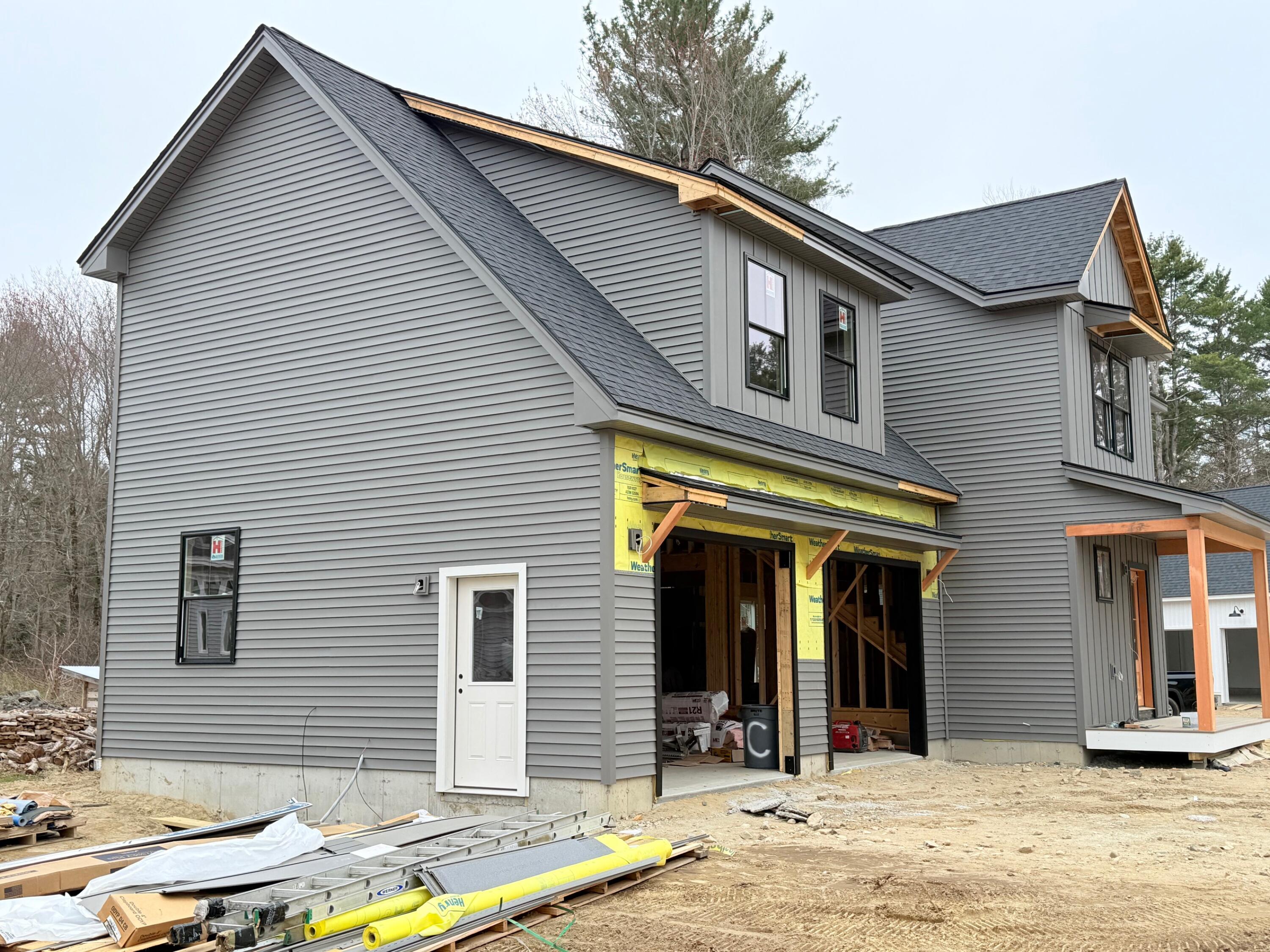4 Walker Drive, Unit 101 Saco, ME 04072 - Photo 3 of 18 IMG_9531