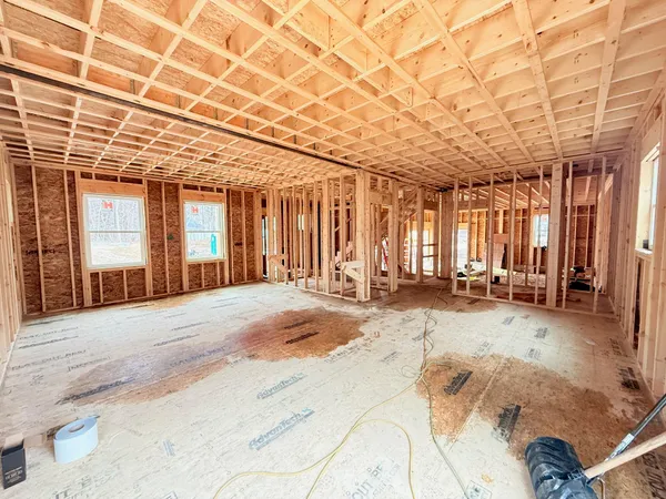 $899,900 | 4 Walker Drive, Unit 101, Saco, ME 04072