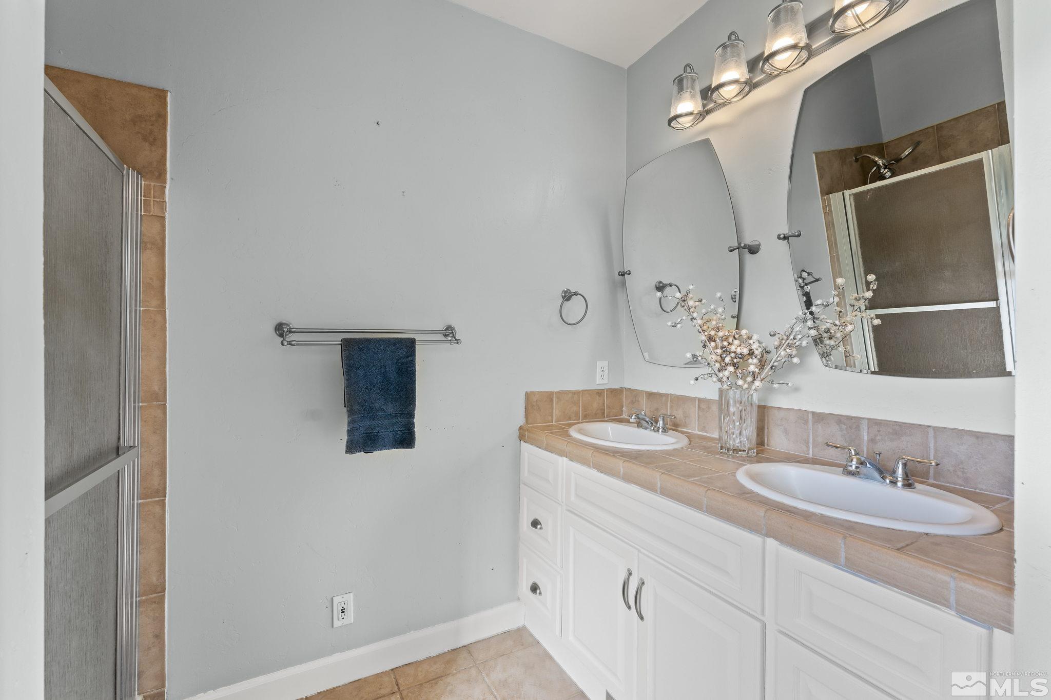 2381 Lousetown Road Reno, NV 89521 - Photo 12 of 35 Photo 12