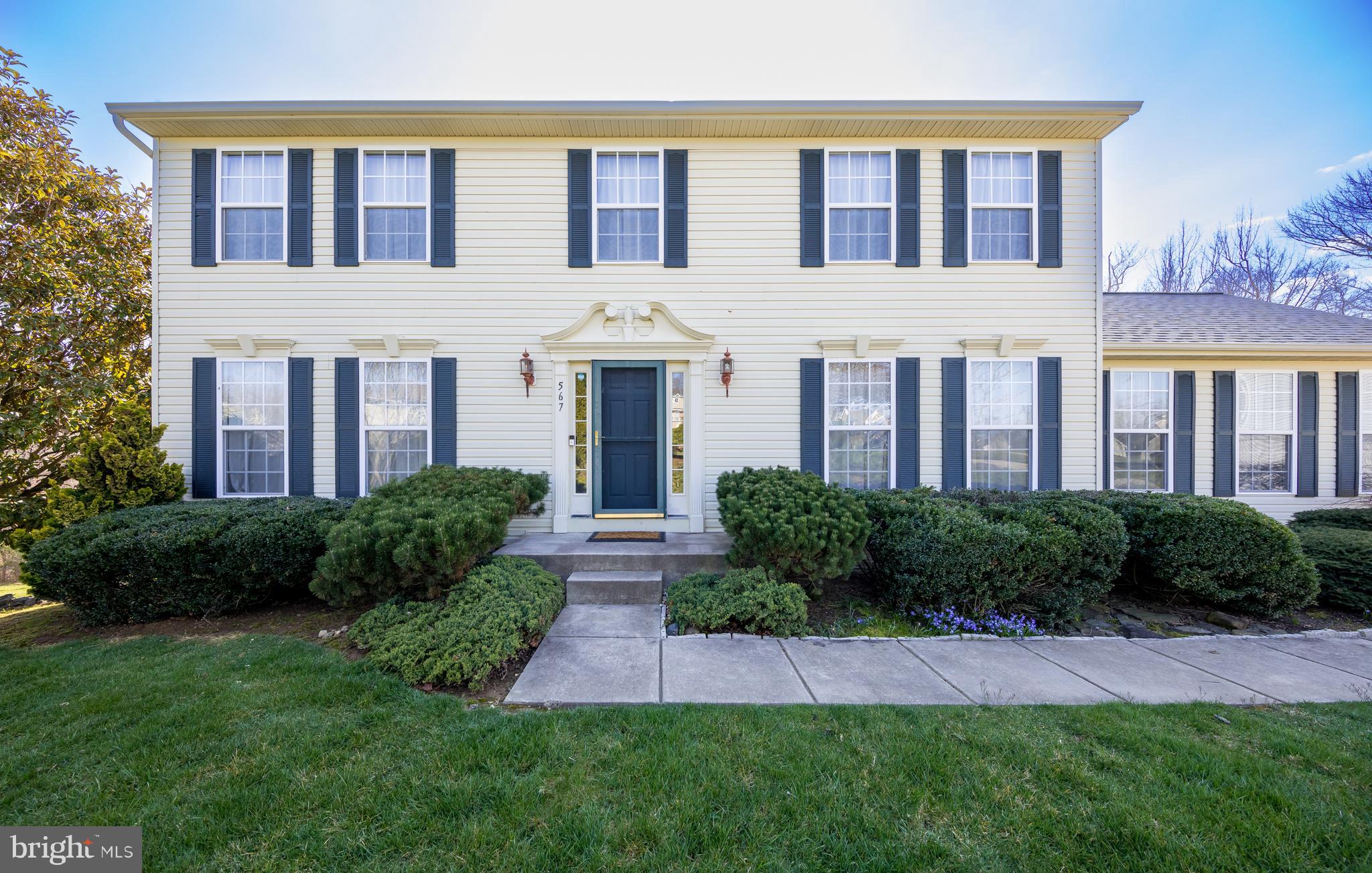 567 Beards Hill Road Aberdeen, MD 21001 - Photo 4 of 43 Professional landscaping