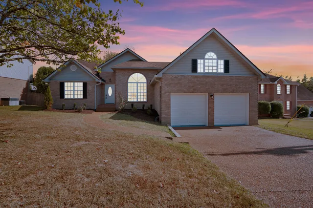 $499,000 | 705 Pinehurst Point, Mount Juliet, TN 37122