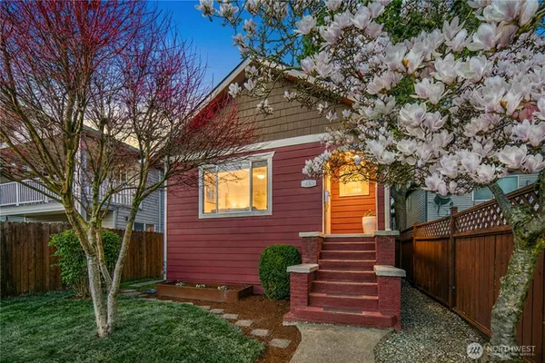 $729,950 | 1516 South Bennett Street, Seattle, WA 98108