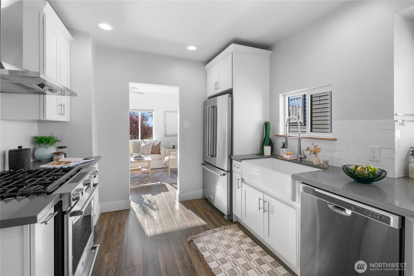 1516 South Bennett Street Seattle, WA 98108 - Photo 6 of 27