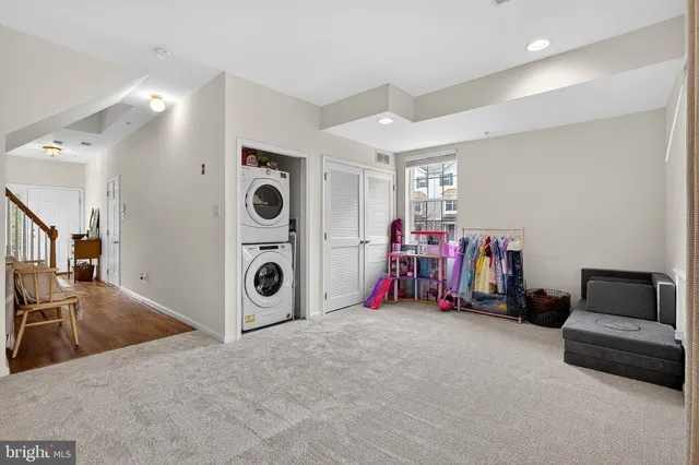 $370,000 | 1418 Brayden Drive, Marcus Hook, PA 19061