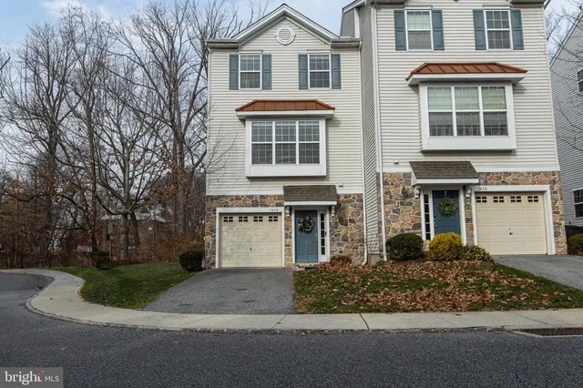 $370,000 | 1418 Brayden Drive, Marcus Hook, PA 19061