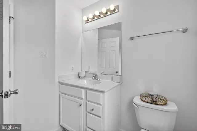 $370,000 | 1418 Brayden Drive, Marcus Hook, PA 19061