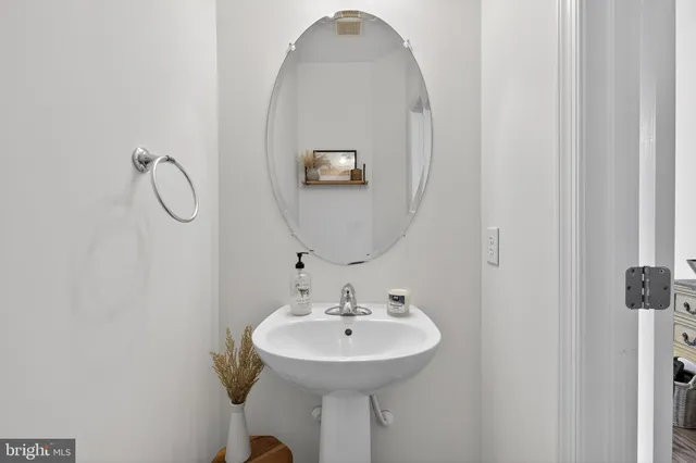 $370,000 | 1418 Brayden Drive, Marcus Hook, PA 19061