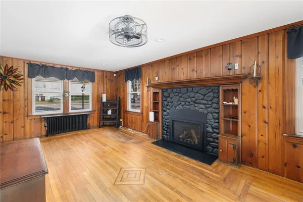 $920,000 | 26 Acres Of Pine Road, Coventry, RI 02816