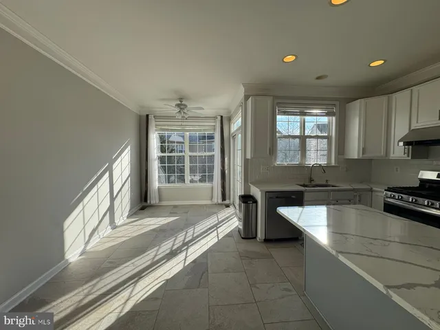 $635,000 | 42471 Magellan Square, Brambleton, VA 20148