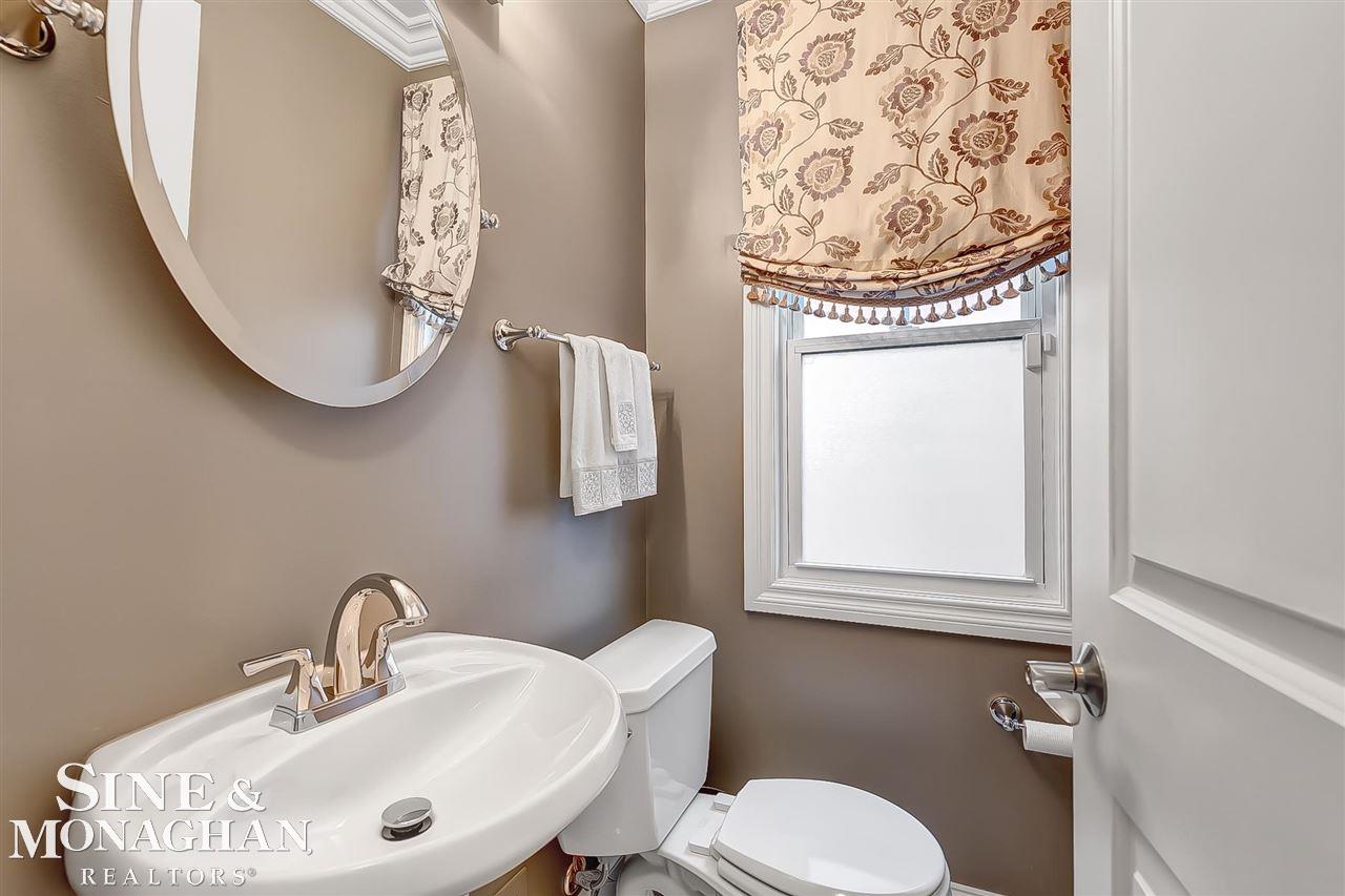 326 Merriweather Road Grosse Pointe Farms, MI 48236 - Photo 13 of 41
