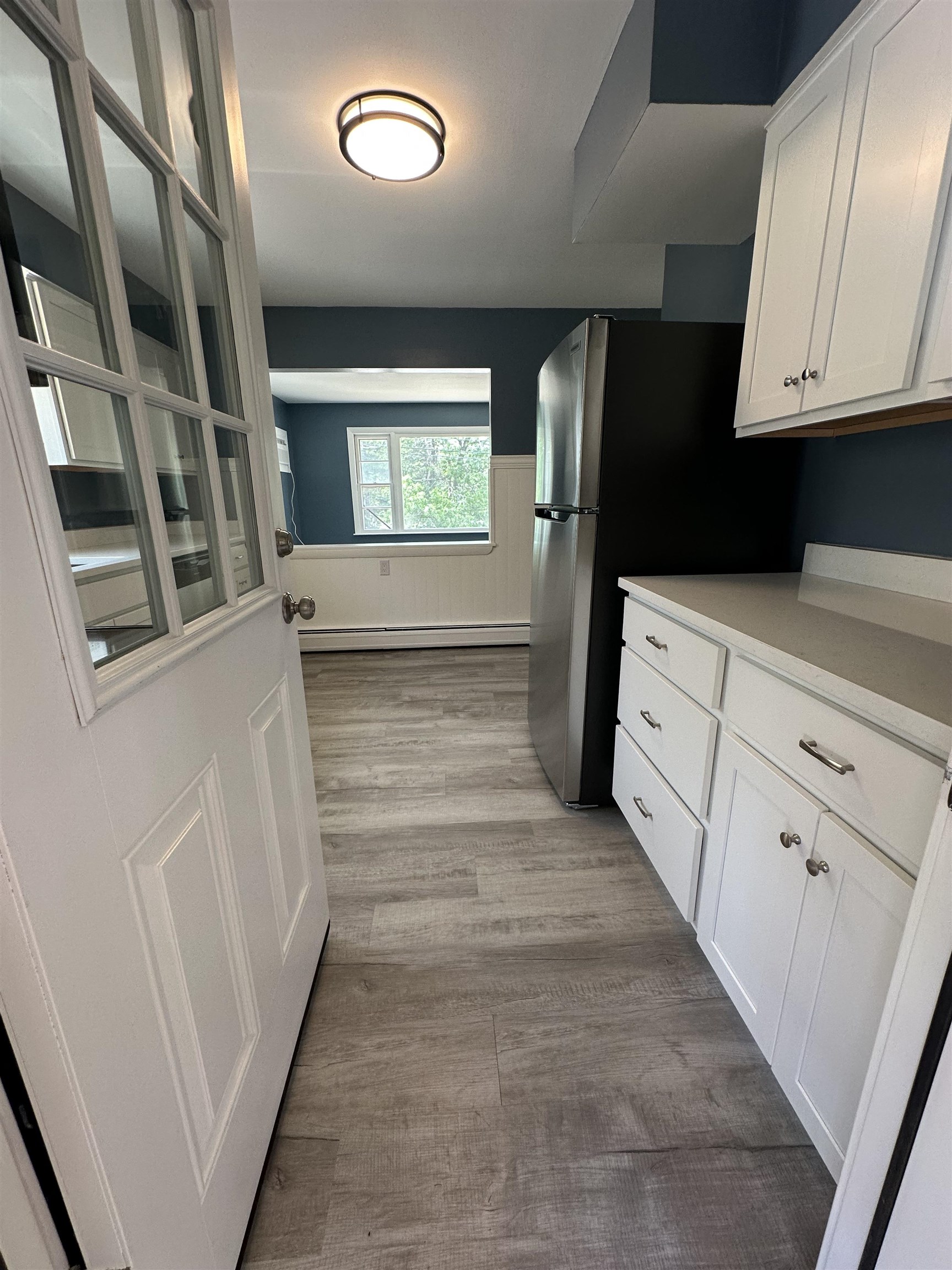 695 Calef Road Manchester, NH 03103 - Photo 8 of 34