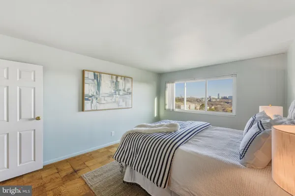 a view of walk in closet