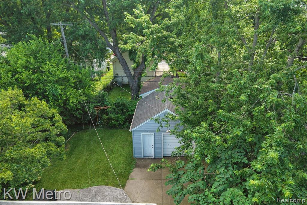 806 Lockwood Road Royal Oak, MI 48067 - Photo 37 of 38