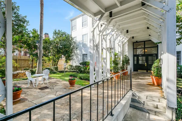 $1,400 | 2333 Bering Drive, Unit 334, Houston, TX 77057