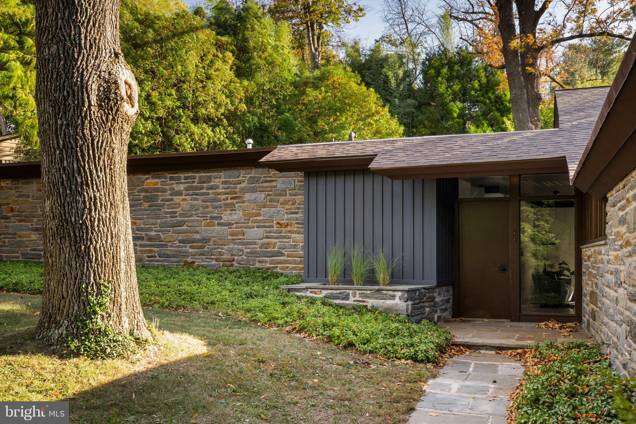 250 East Waverly Road Wyncote, PA 19095 - Photo 12 of 90