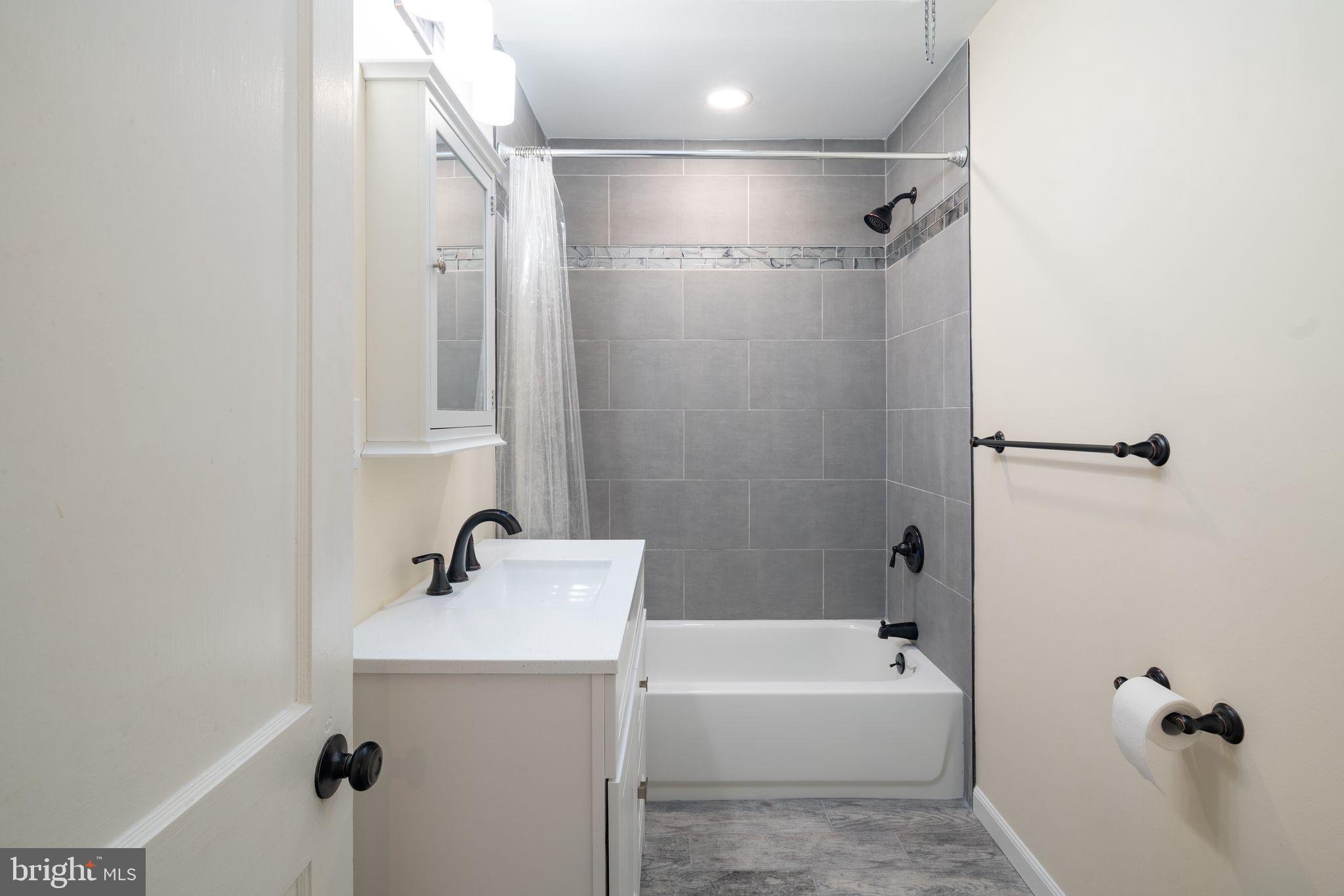 146 Normandy Road Upper Darby, PA 19082 - Photo 14 of 23 Second Floor Bathroom