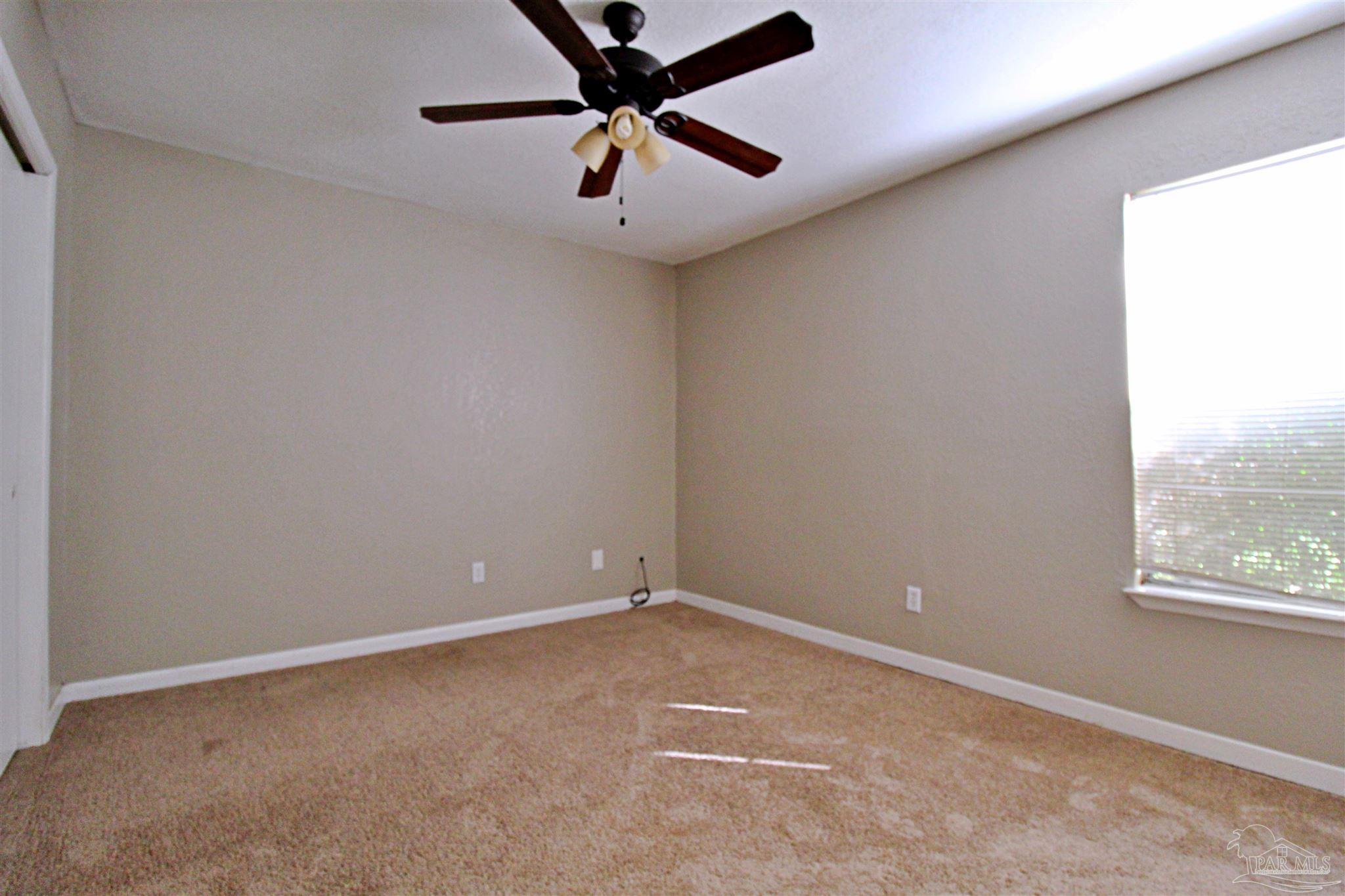 27 Milton Road Pensacola, FL 32507 - Photo 10 of 19