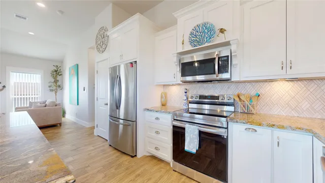 $499,000 | 957 Alberdie Drive, Crystal Beach, TX 77650