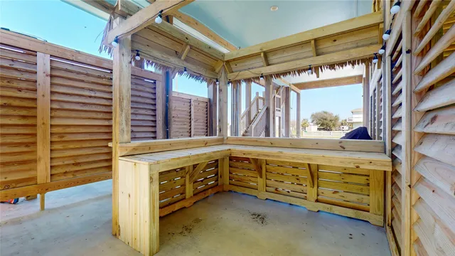 $499,000 | 957 Alberdie Drive, Crystal Beach, TX 77650