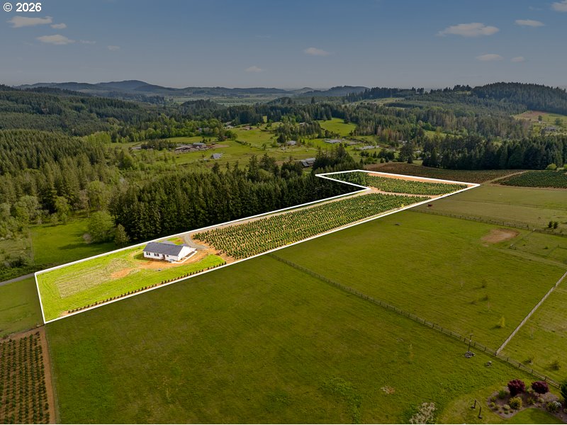 25850 Foster Road Monroe, OR 97456 - Photo 42 of 48 a view of a tennis court