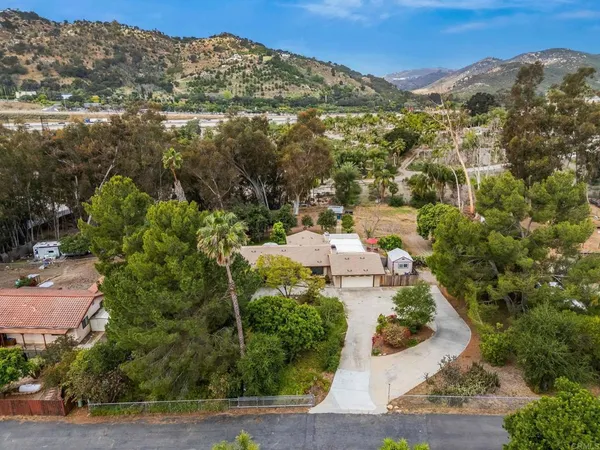 $949,000 | 1646 Tierra Libertia Road, Escondido, CA 92026