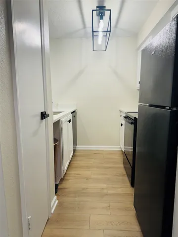 $124,900 | 3900 Aspen Drive, Unit 1, Montgomery, TX 77356