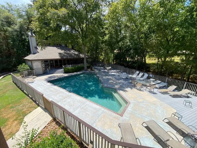 $124,900 | 3900 Aspen Drive, Unit 1, Montgomery, TX 77356