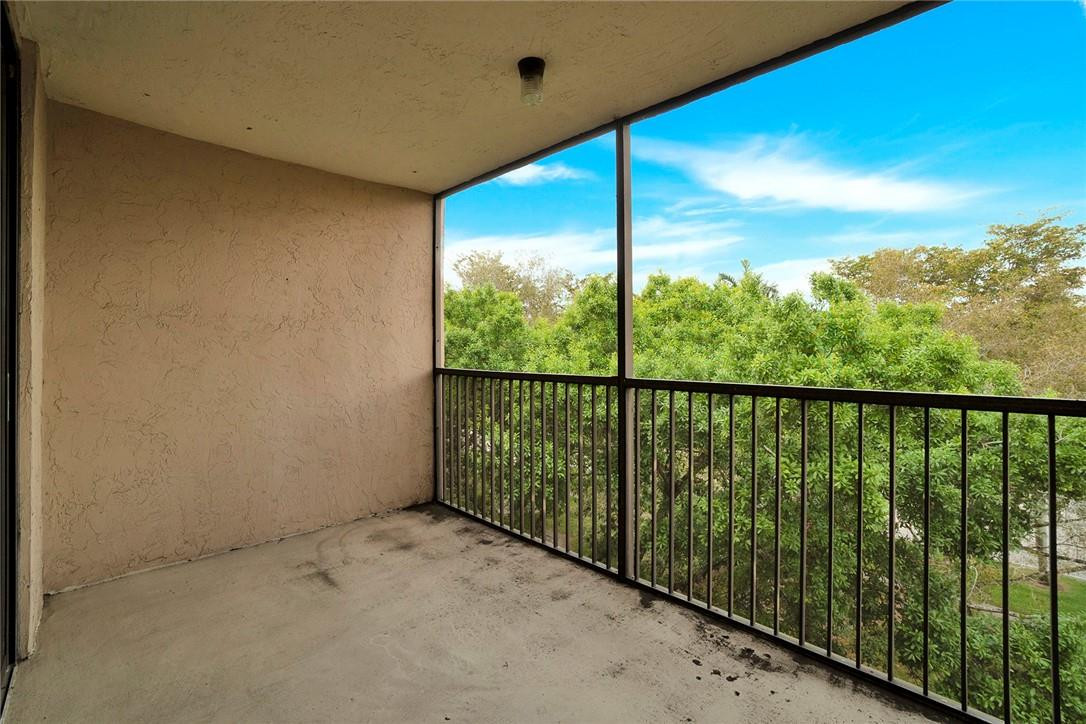6800 Cypress Road, Unit 509 Plantation, FL 33317 - Photo 25 of 33 Photo 26