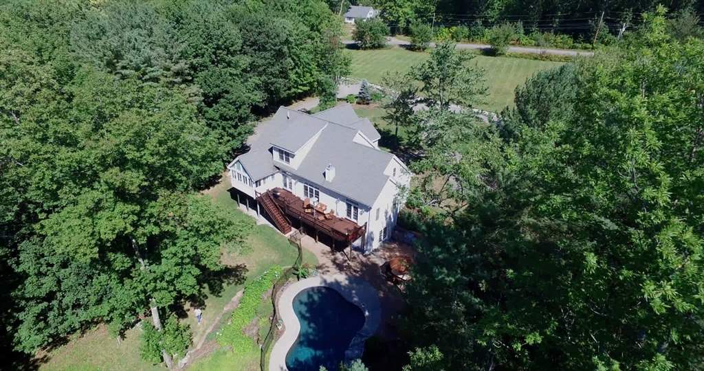 108 Winona Road Meredith, NH 03253 - Photo 3 of 40
