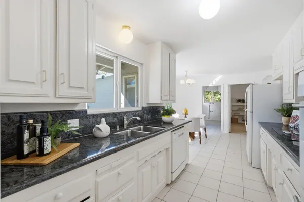 $4,395,000 | 14278 Amherst Court, Los Altos Hills, CA 94022