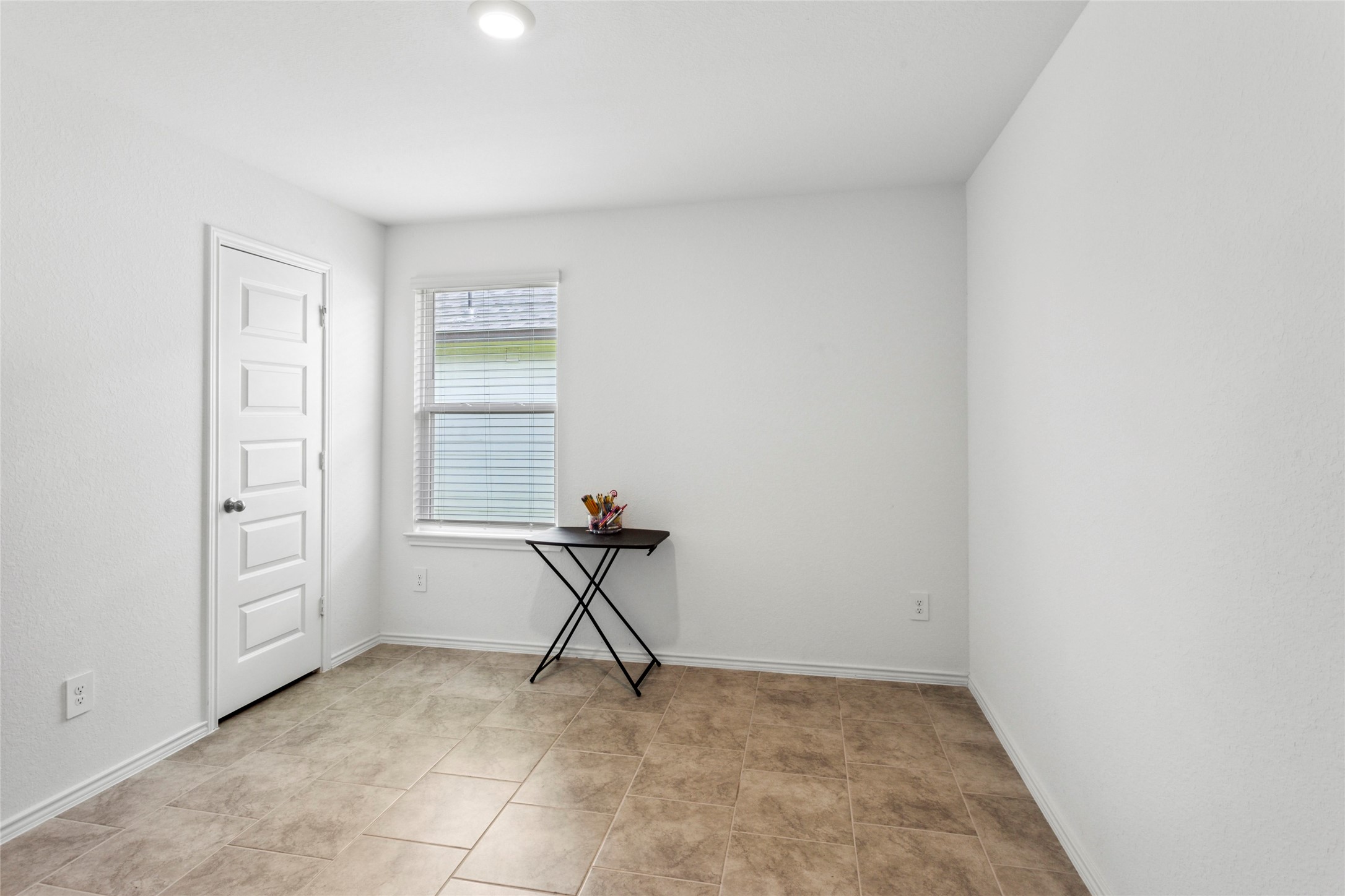 7510 Carson Court Rosharon, TX 77583 - Photo 13 of 23 a view of a room with cabinets