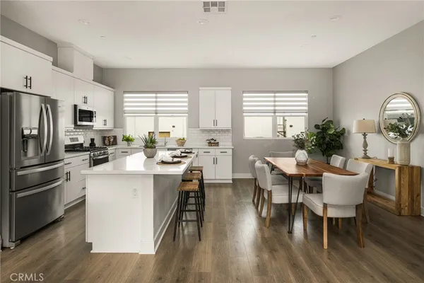 $940,000 | 955 East Mason Lane, Unit 80, Anaheim, CA 92805