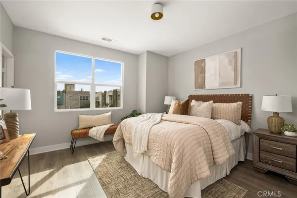 $940,000 | 955 East Mason Lane, Unit 80, Anaheim, CA 92805