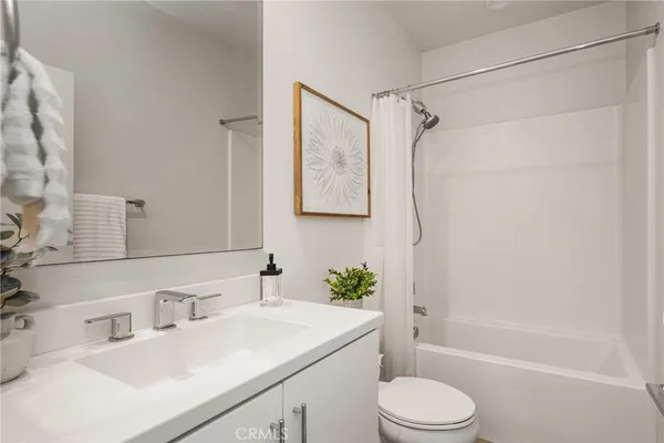 $940,000 | 955 East Mason Lane, Unit 80, Anaheim, CA 92805