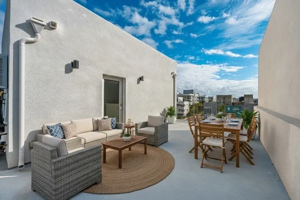 $940,000 | 955 East Mason Lane, Unit 80, Anaheim, CA 92805