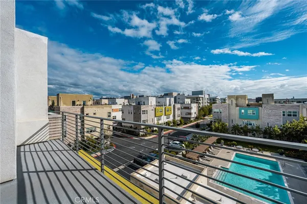 $940,000 | 955 East Mason Lane, Unit 80, Anaheim, CA 92805