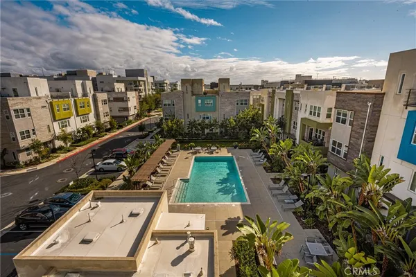 $940,000 | 955 East Mason Lane, Unit 80, Anaheim, CA 92805