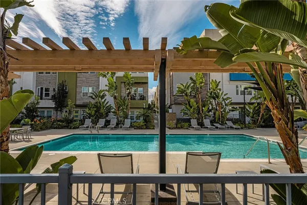 $940,000 | 955 East Mason Lane, Unit 80, Anaheim, CA 92805